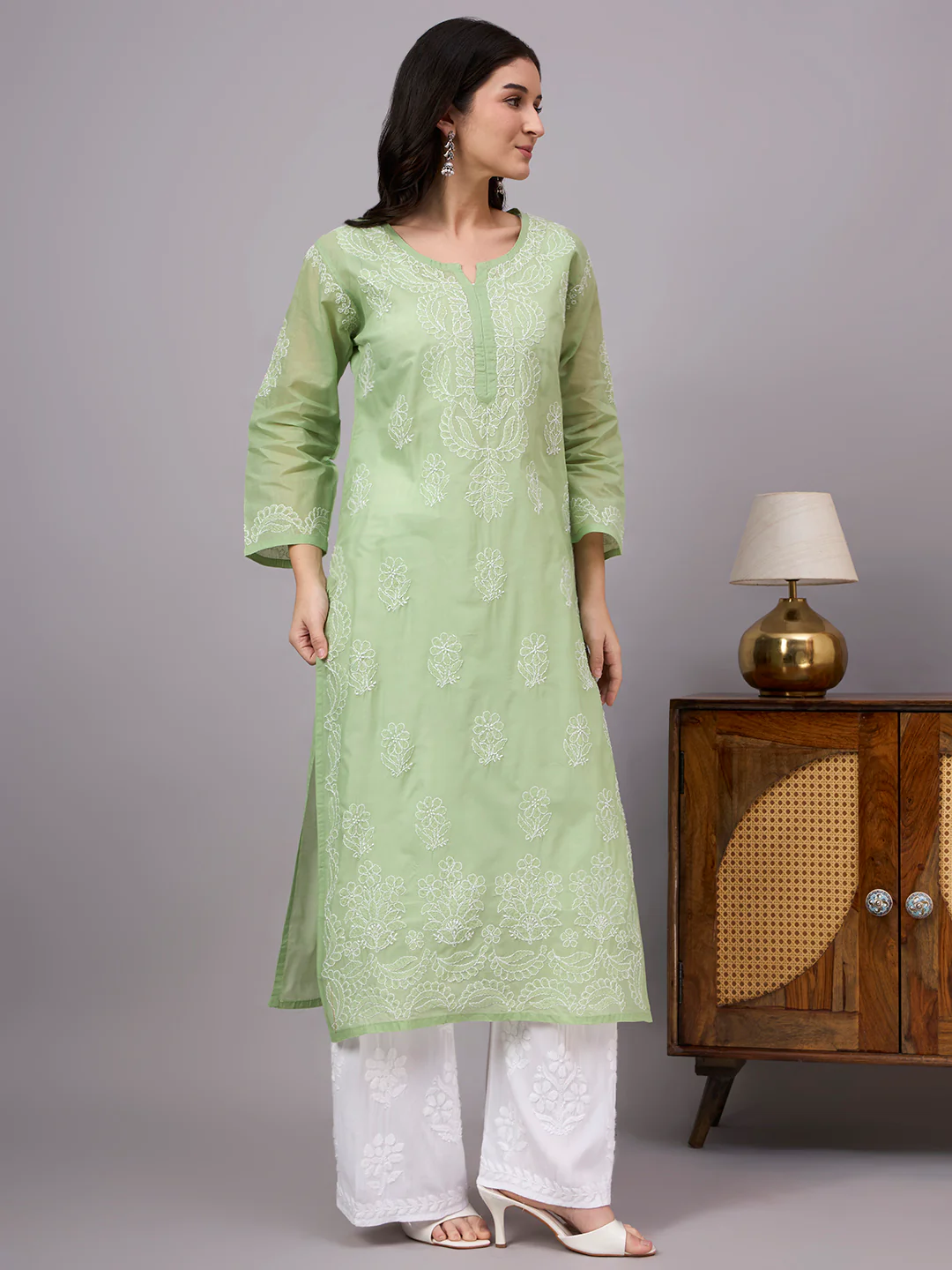 Aabira Cotton Chikankari Straight Kurti with inner - Green - Image 5