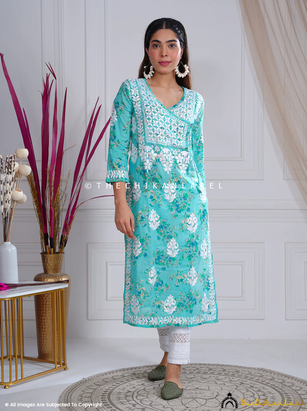 Qaifa Mulmul Chikankari Straight Kurti - Green