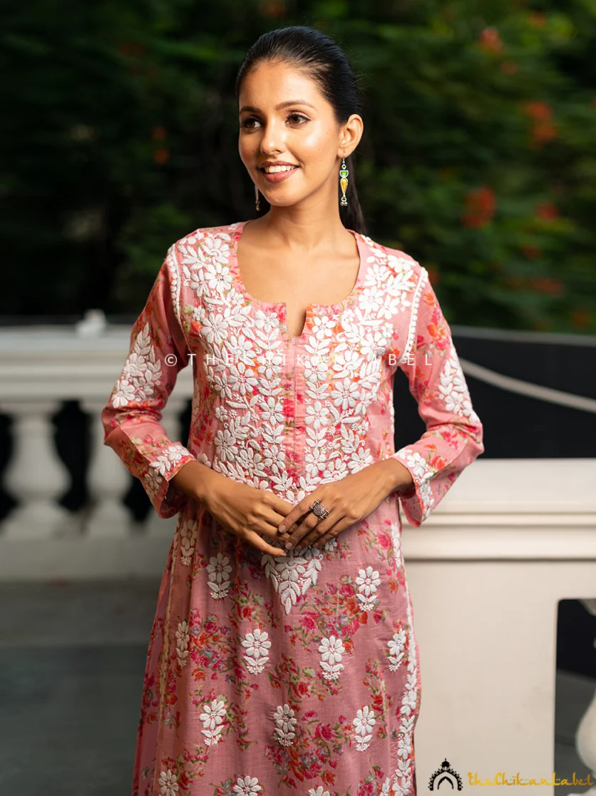 Aya Mulmul Cotton Chikankari Straight Kurti-Pink - Image 2